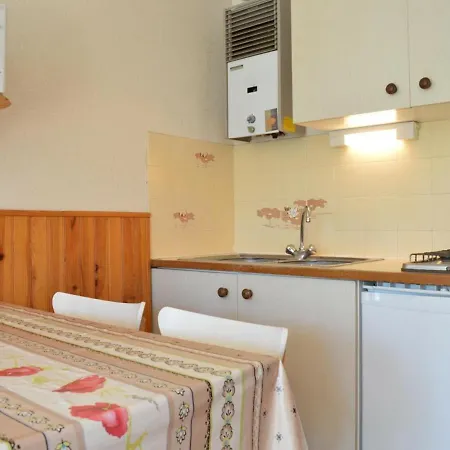 Cap D'agde, 2 Pieces, 6 Personnes - Fr-1-249-97 آجد